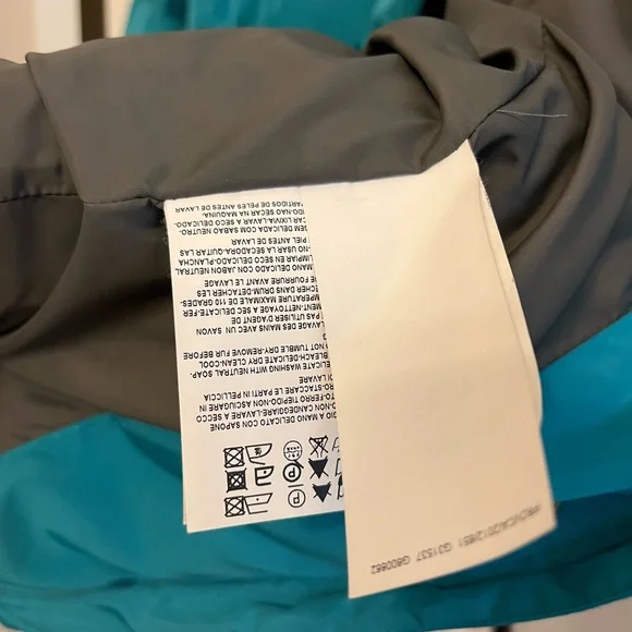 Versace down Jacket - Picture 9 of 16